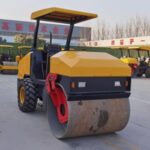 Import 4Ton roller vibratory single drum road roller vibrator mini compactor from chinese wholesale supplier and manufacturer