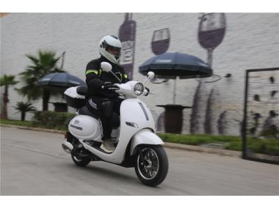 Import 50cc 110cc 125cc New 2020 Lady Cute Motorcycle Scooter Euro4 E-MARK CCC Ce from chinese wholesale supplier and manufacturer