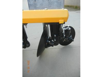Import farm machine fish plough fish disc plow for sale from chinese wholesale supplier and manufacturer