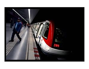 Import Metropolis metro on Barcelona line 2, serie 9000 trainset, Spain, 2006. ALSTOM Transport / from chinese wholesale supplier and manufacturer