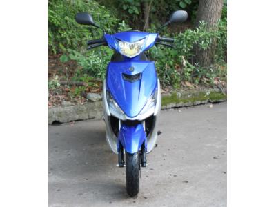 Import [copy]Middle motor high performance 1000w electric scooter GT hot sale from chinese wholesale supplier and manufacturer