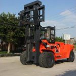 Import 28 Ton Diesel Heavy Forklift Truck Color Orange Lift Containers from chinese wholesale supplier and manufacturer