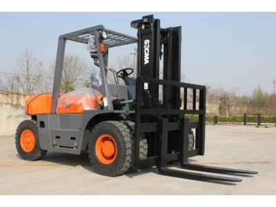 Import 5Ton Diesel Forklift Diesel Engine work in warehouse and Rental from chinese wholesale supplier and manufacturer