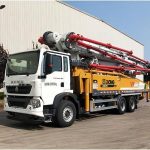 Import XCMG 52m tow truck mounted concrete pump HB52V with HOWO chassis for sale from chinese wholesale supplier and manufacturer