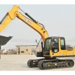 Import XCMG official 13 ton crawler excavator machine XE135B price from chinese wholesale supplier and manufacturer