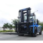 Import SOCMA 12T Diesel Engine Big Forklift for port from chinese wholesale supplier and manufacturer