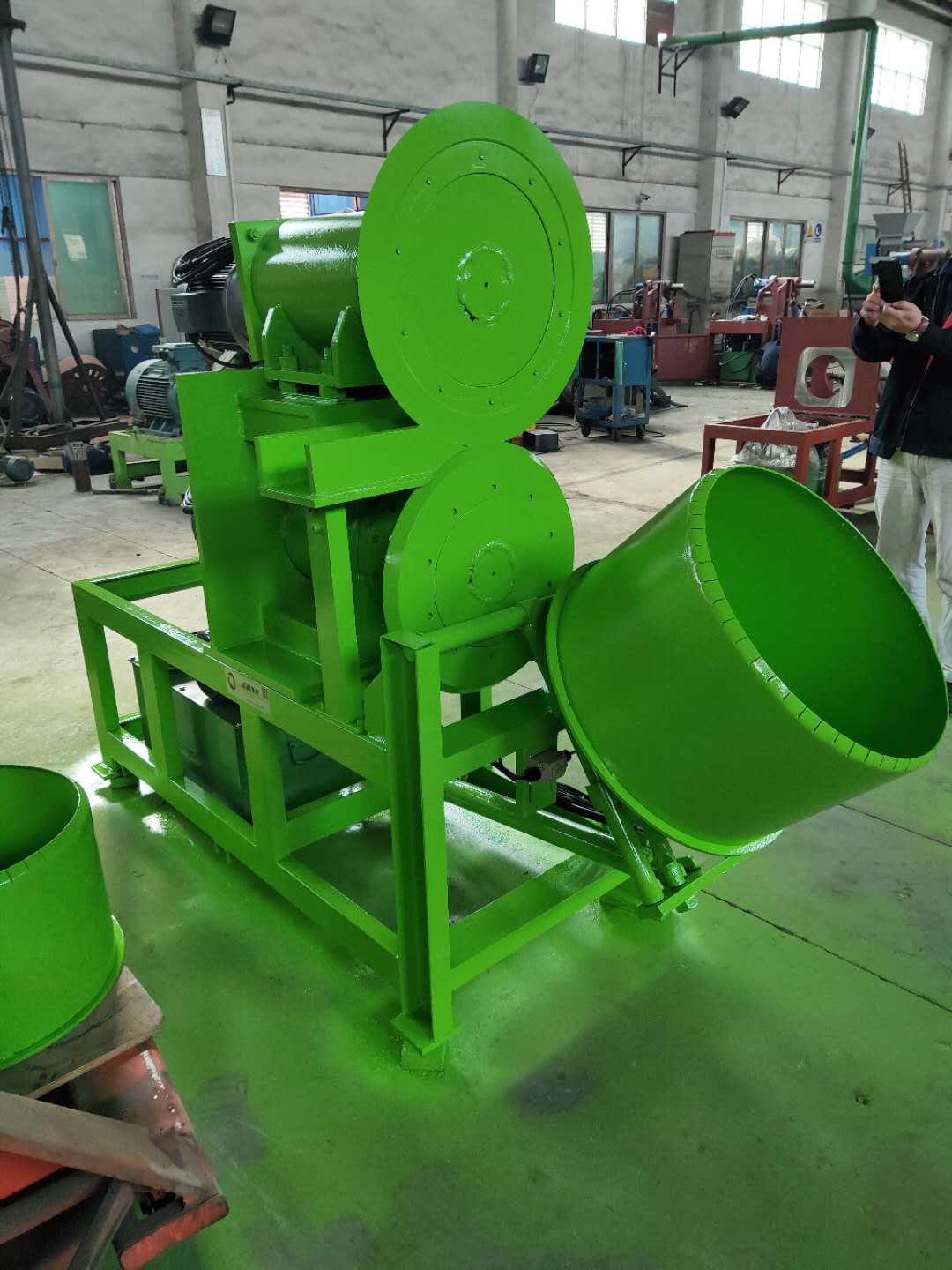 Import Automaitc hydraulic scrap tire strip cutter from chinese wholesale supplier and manufacturer