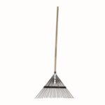 Import Long handle metal leaf rake from chinese wholesale supplier and manufacturer