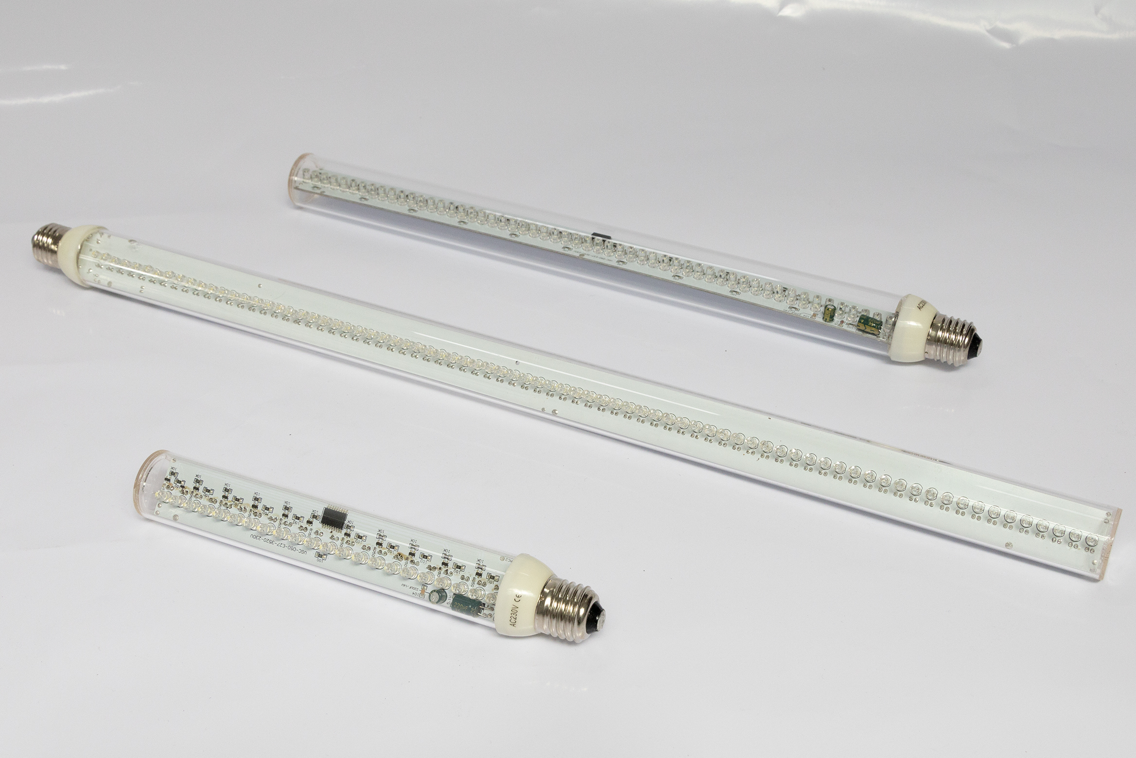 Import classic LED snowfall tube from chinese wholesale supplier and manufacturer