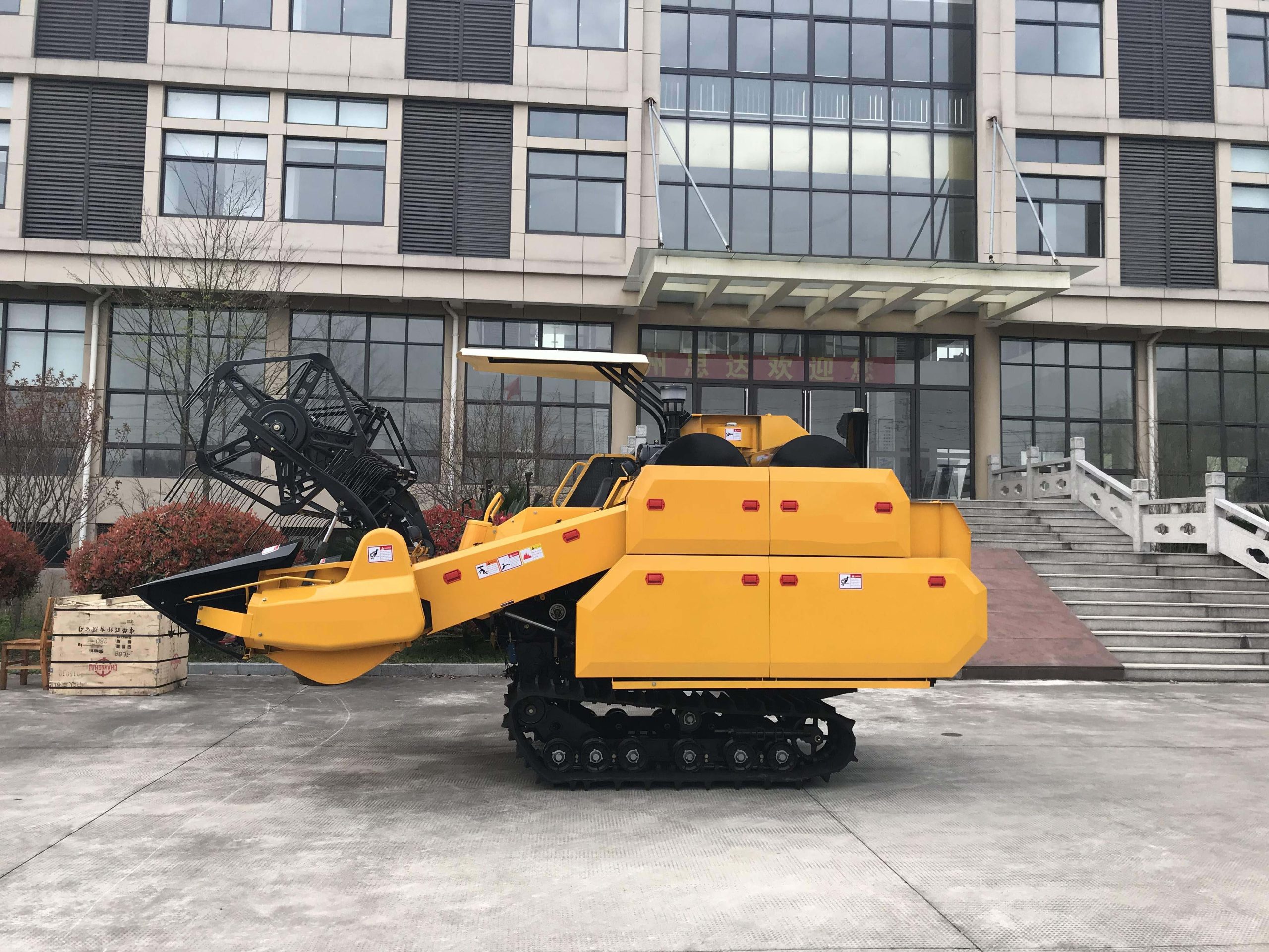 Import Double threshing whole feeding combine harvester from chinese wholesale supplier and manufacturer